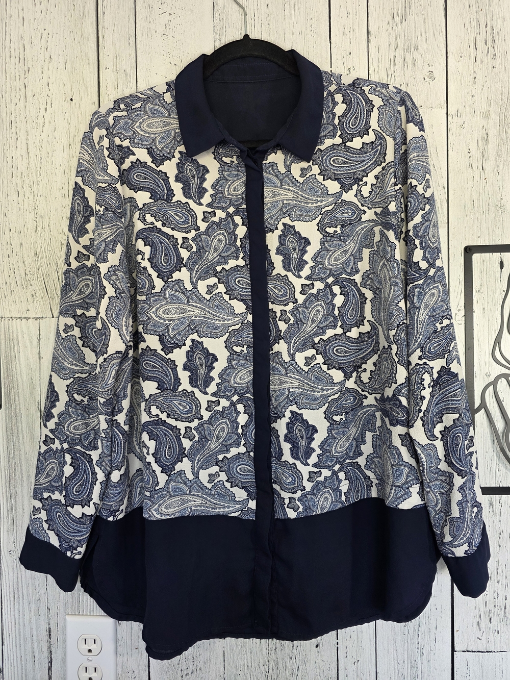 Alfred Sung Navy Paisley Button-Up Blouse – Estimated L/XL Office Work Business